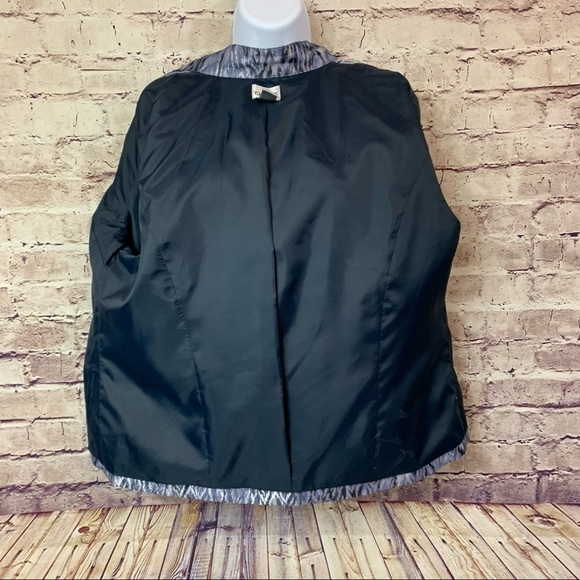 Chico’s Purple Silver Metallic Zipper Front 3/4 Ruched Sleeve Jacket - Picture 9 of 11